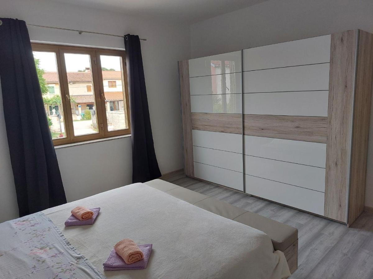 Apartments Baksa Kanfanar Eksteriør bilde